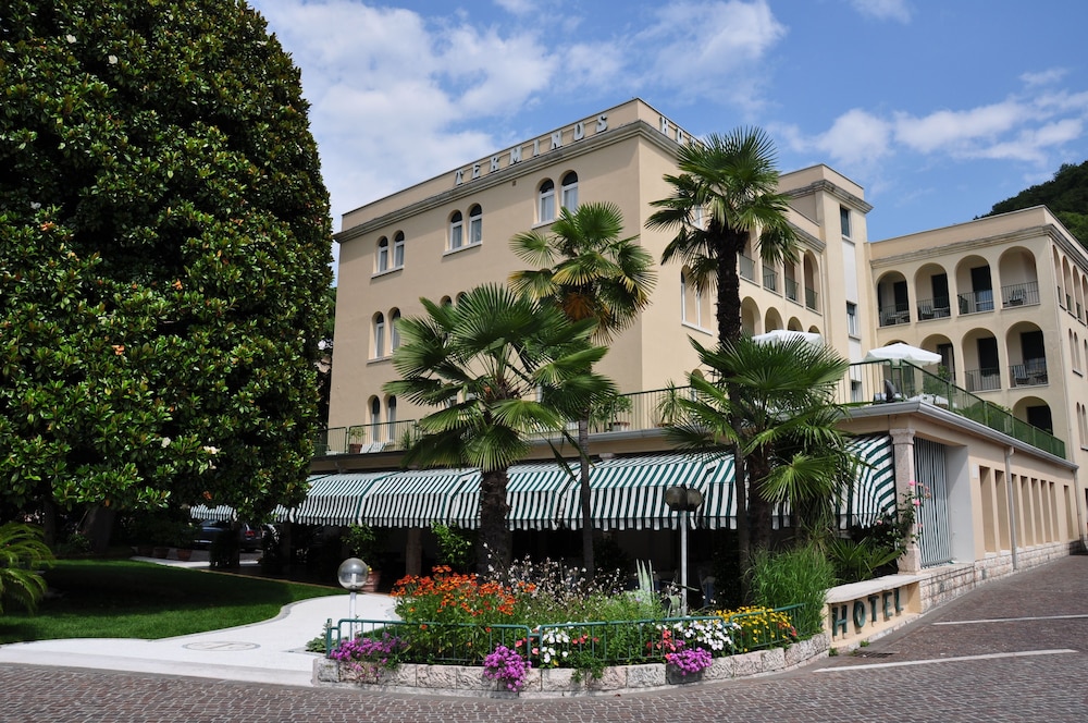 hotel terminus