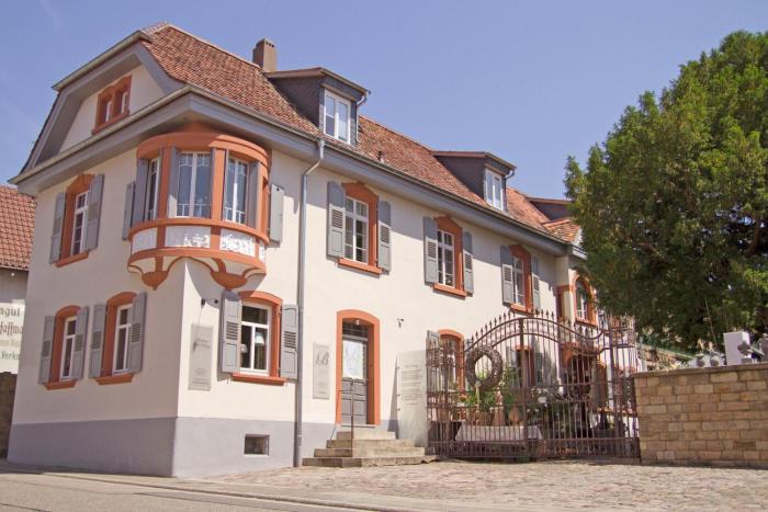 Villa Delange,Karlsruhe>>Edesheim,3 star