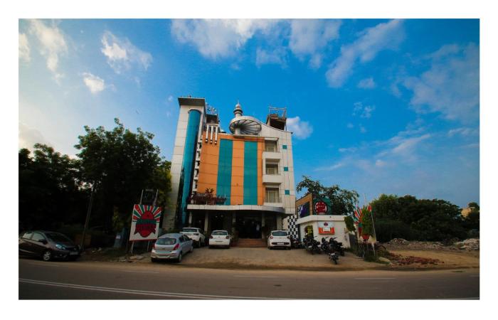 Hotel Royal Empire,Sanganer>>Jaipur,3 star