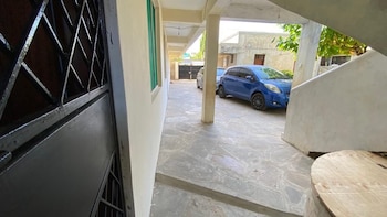 lux suites mtwapa beach road apartments