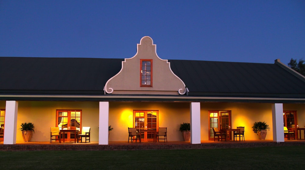 mooiplaas guesthouse