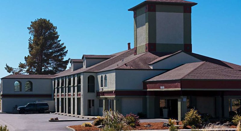 The Redwood Riverwalk, A Boutique Hotel,Fortuna>>Eureka,2.5 star