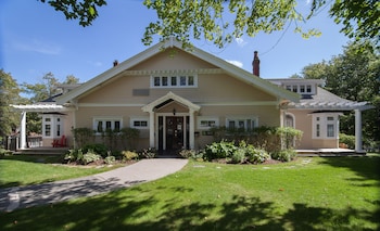 Leaside Manor By The Leaside Group,St. John's>>Newfoundland And Labrador,4.5 star