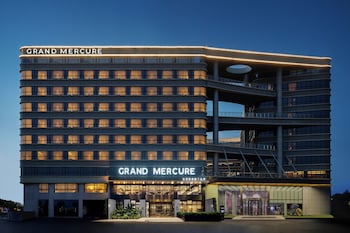 Mercure Guangzhou Baiyun International Airport,,4 star