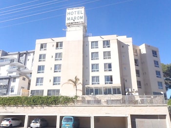 hotel marom
