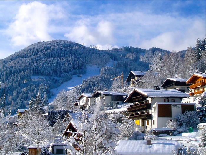 Apartments Haus Altenberger By We Rent,,3 star