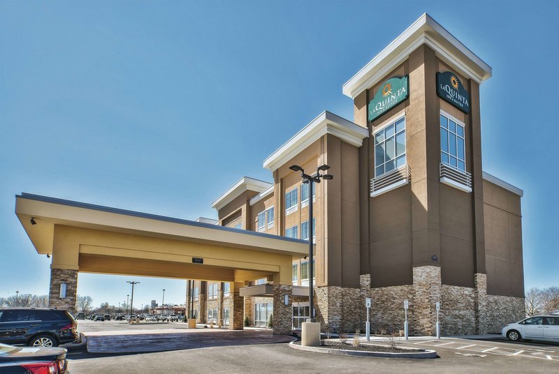la quinta inn and suites by wyndham niagara falls