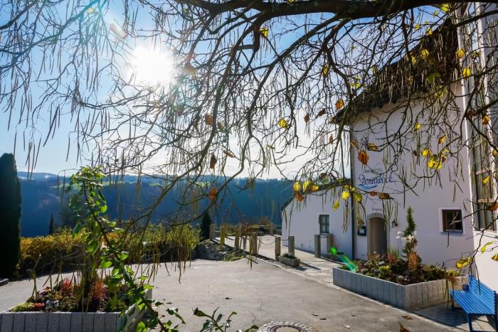Landhotel Donaublick,Passau>>Obernzell,3 star