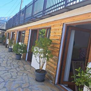 mood hotel kazbegi