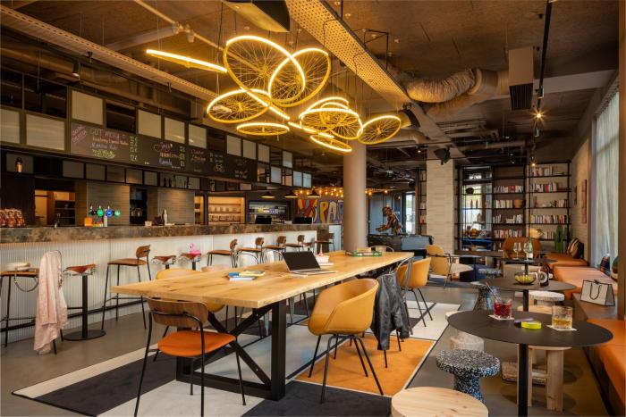 Moxy Paris Clamart,,3 star