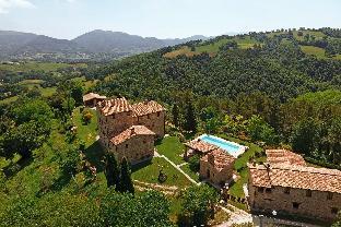 Borgo Castello Panicaglia,,4 star