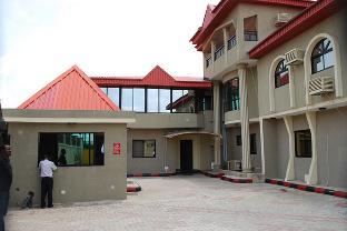 owee hotel exclusive apartments and suites