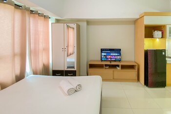 pleasant and tidy studio apartment springlake summarecon bekasi apartment