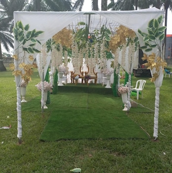 Precious Palm Royal Hotel,,4 star
