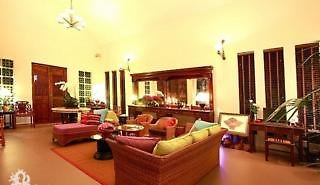 baan klang wiang hotel