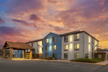 Summerset Hotel & Suites,7900 Stage Stop Road,2 star