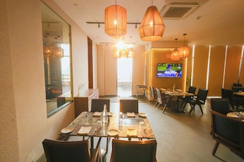 Rhythm Gurugram, Hotel & Suites, Sohna Road,,4 star