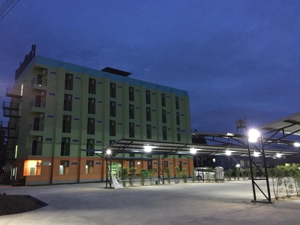 River Residence 2 Saraburi,,4 star