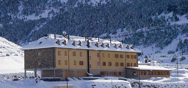 Taull Hotel,,2 star