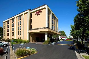 hampton inn fairfax city