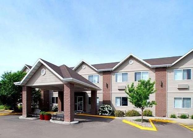 Comfort Inn Fergus Falls,Ottertail>>Fergus Falls,2.5 star