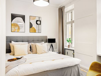 sanders downtown cph cozy 2 bdr apt near tivoli