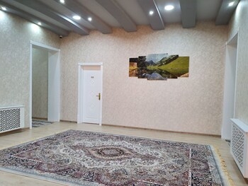 Saroy Palace Hotel,,3 star