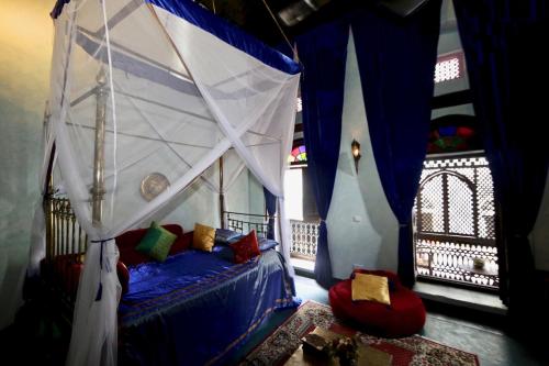 Emerson On Hurumzi,Stone Town>>Dongwe,3.5 star