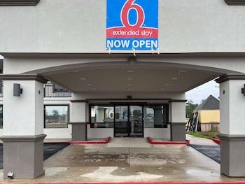 Studio 6 Conroe, Tx,,2 star