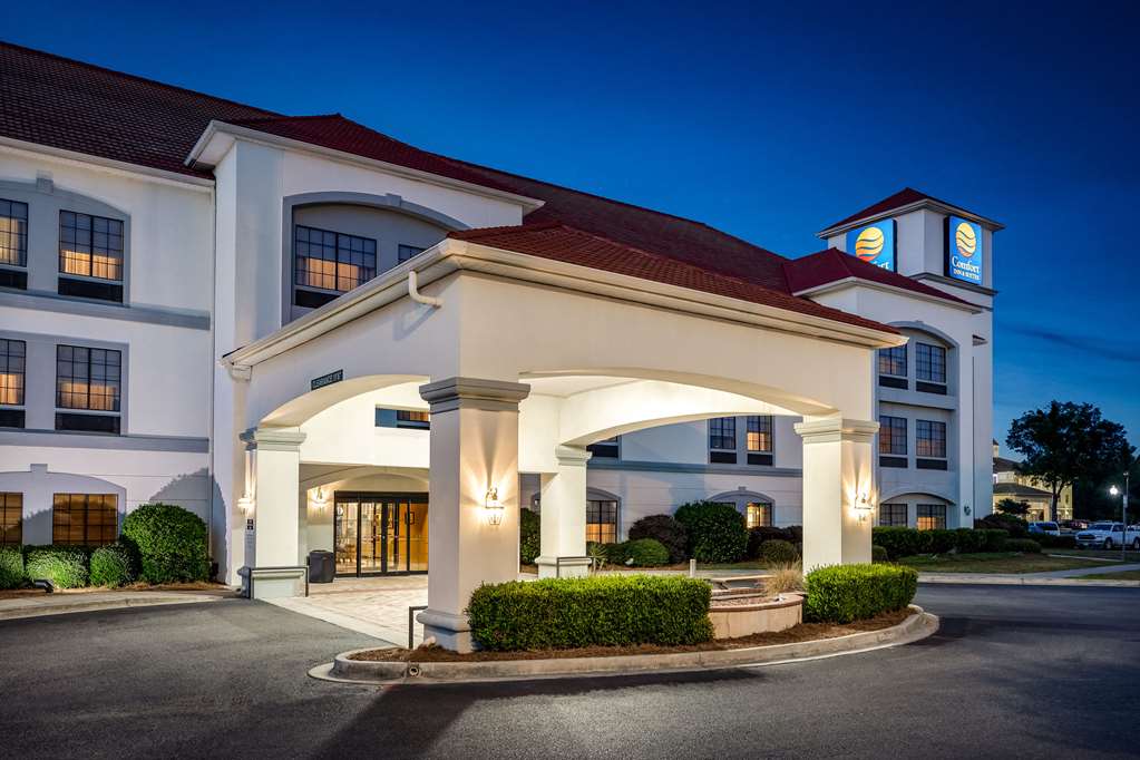 Comfort Inn & Suites Savannah Airport,Savannah>>Port Wentworth,2.5 star