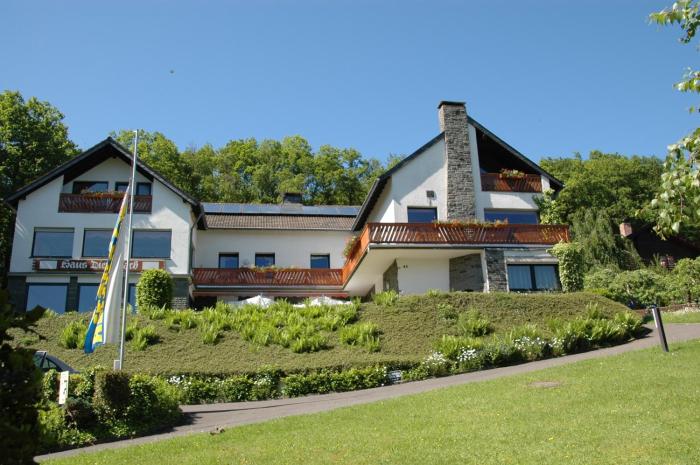 Pension Haus Diefenbach,Cologne>>Aachen,3 star