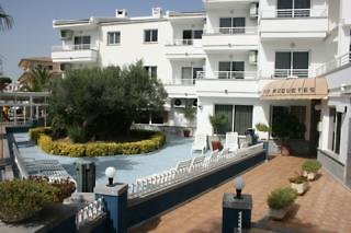 apartamentos ses roquetes