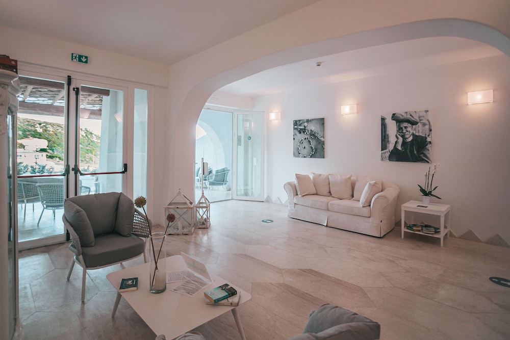 hotel moresco