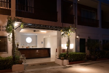 Mandalai,Near Ban Chalok Beach,3 star