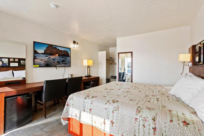 Temple View Inn,,2 star