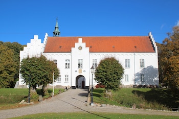 Kokkedal Slotshotel,Brovst>>Aalborg,4 star