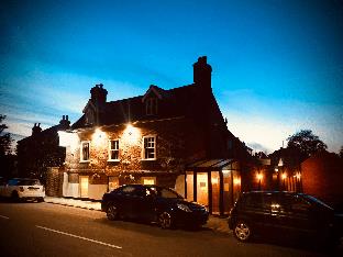 The Red Lion,,3 star