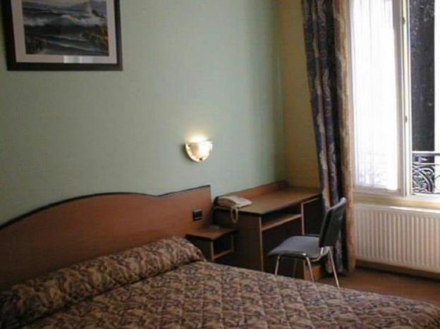 hotel ferney republique