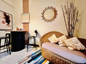 tomas morato quezon city residences