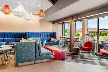 tru by hilton holland mi