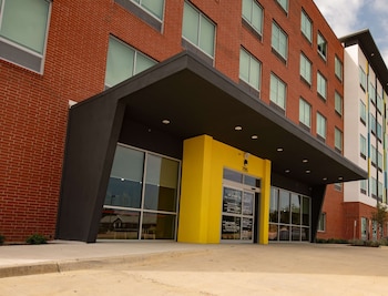 tru by hilton lewisville vista ridge mall