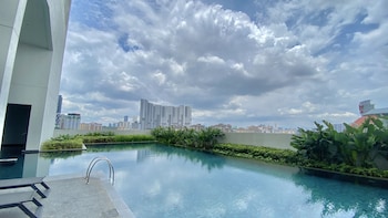 una serviced apartment by manatidur