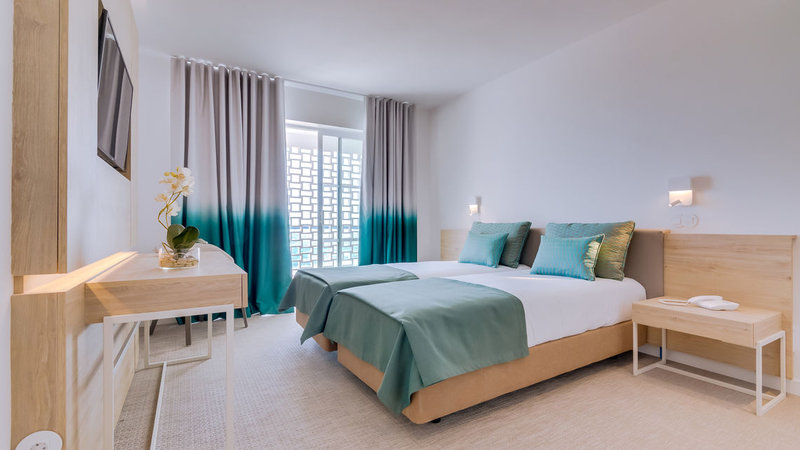 hotel sol e mar adults only
