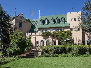 Chartwell Castle,In The Suburbs,4 star