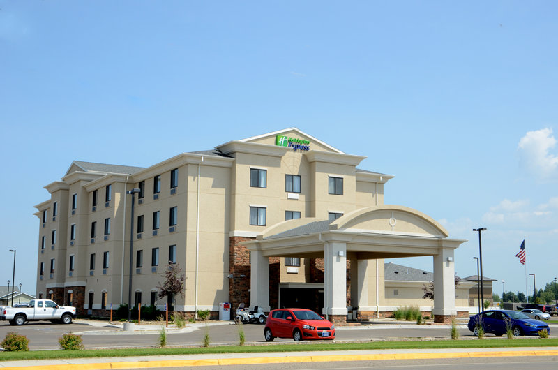 holiday inn express hotel and suites sidney by ihg