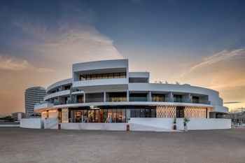 Victoria Marina Hotel Villeneuve-Loubet Tapestry Collection By Hilton,Rue De La Jetee,4 star