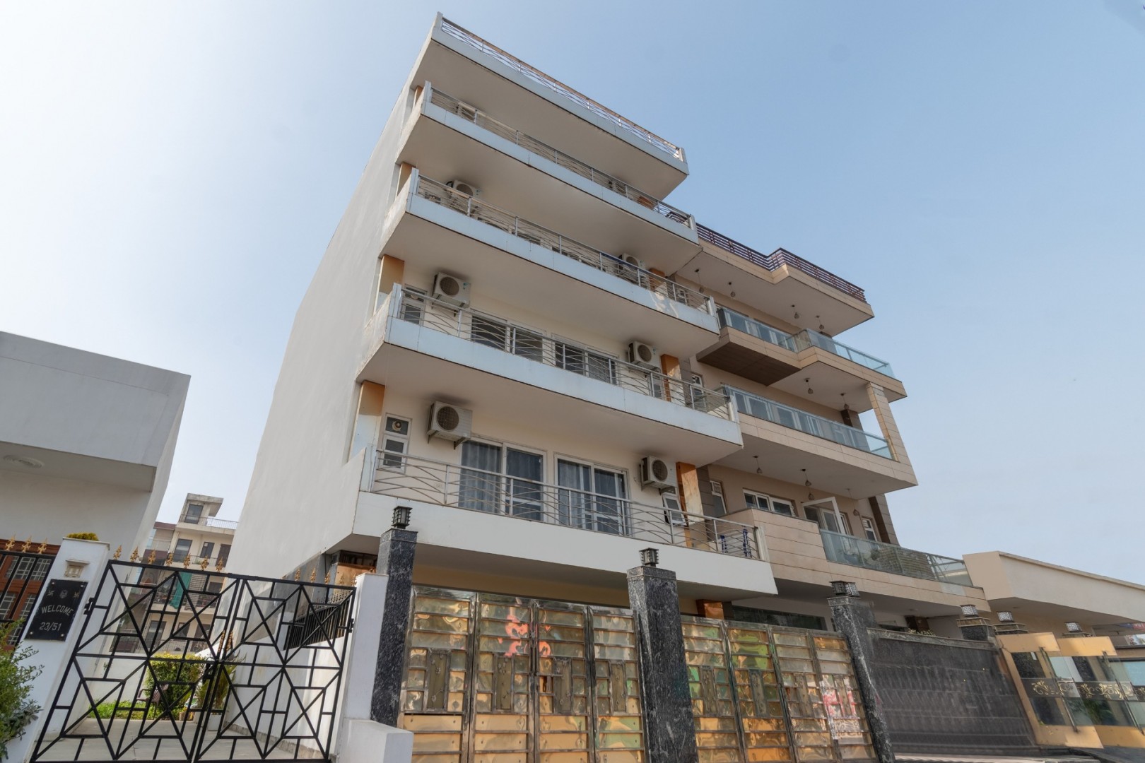 Wandr Serpens - Sector 51, Artemis Hospital , Unitech Cyber Park By Zuzu