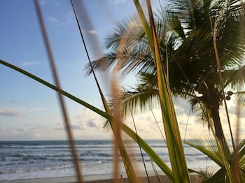 La Isla,On The Beach,2 star