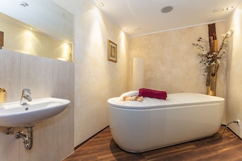 Hotel Wenger Alpenhof,Salzburg>>Austrian Alps,3 star