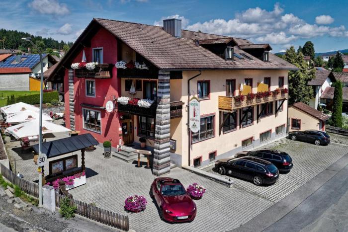 Hotel Waldfrieden,,3 star
